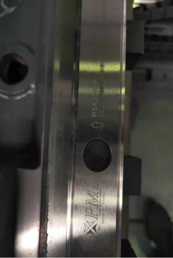 HDVL850 avançou a alta velocidade e a elevada precisão vmc 3 linha central vertical da máquina de trituração 5 do cnc da linha central do preço 4 do centro fazendo à máquina do cnc da linha central