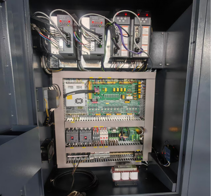 4 eixos 3 eixos centro de usinagem vertical SV960L tamanho da mesa 1100 * 550mm centro de fresagem vertical 6