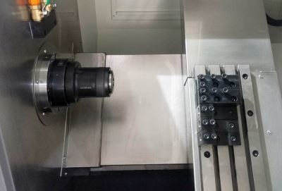 O único torno do CNC do eixo faz à máquina o tipo da fileira da faca de HK35L que gerencie o processamento