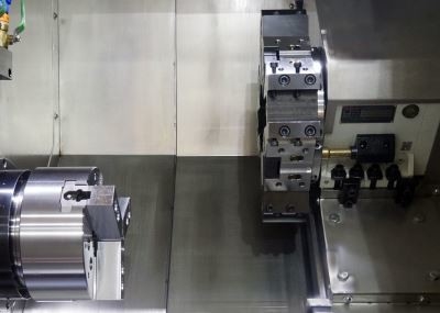 O torno do CNC do cargo da ferramenta da série de HK500LI HK faz à máquina para o hardware que processa 11 quilowatts