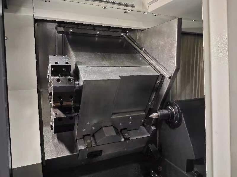 Controle inclinado horizontal SMTCL SYMG do motor GSK988TA Fanuc do torno 15KW 11KW do CNC da cama HTC40E/500
