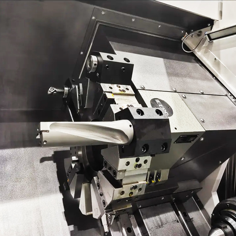 SMTCL CNC Torno HTC 50n Fanuc Controlador de ferramentas ao vivo Cama inclinada CNC Torno CNC Centro de torneamento CNC horizontal
