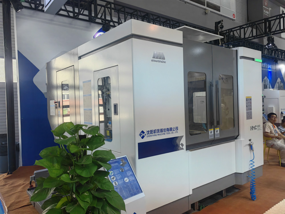 5 Eixo Centro de usinagem horizontal HMC63Q Alta precisão CNC Turning Center Máquina ferramenta