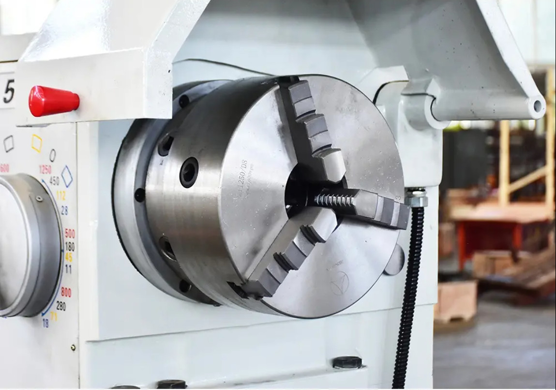 Leito de abertura de trabalho pesado Torno manual Torno CA6180 Fuso de furo de 105 mm Torno manual