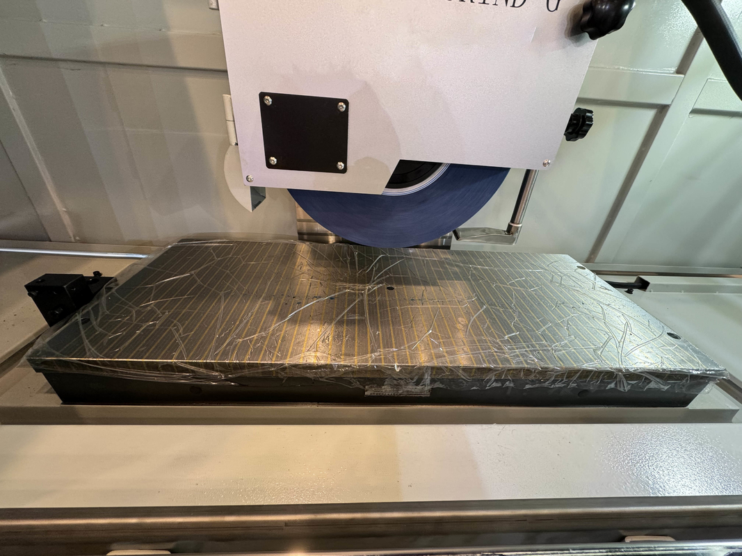 Máquina de moagem de superfícies de alta precisão de 3 eixos HDM-15050
