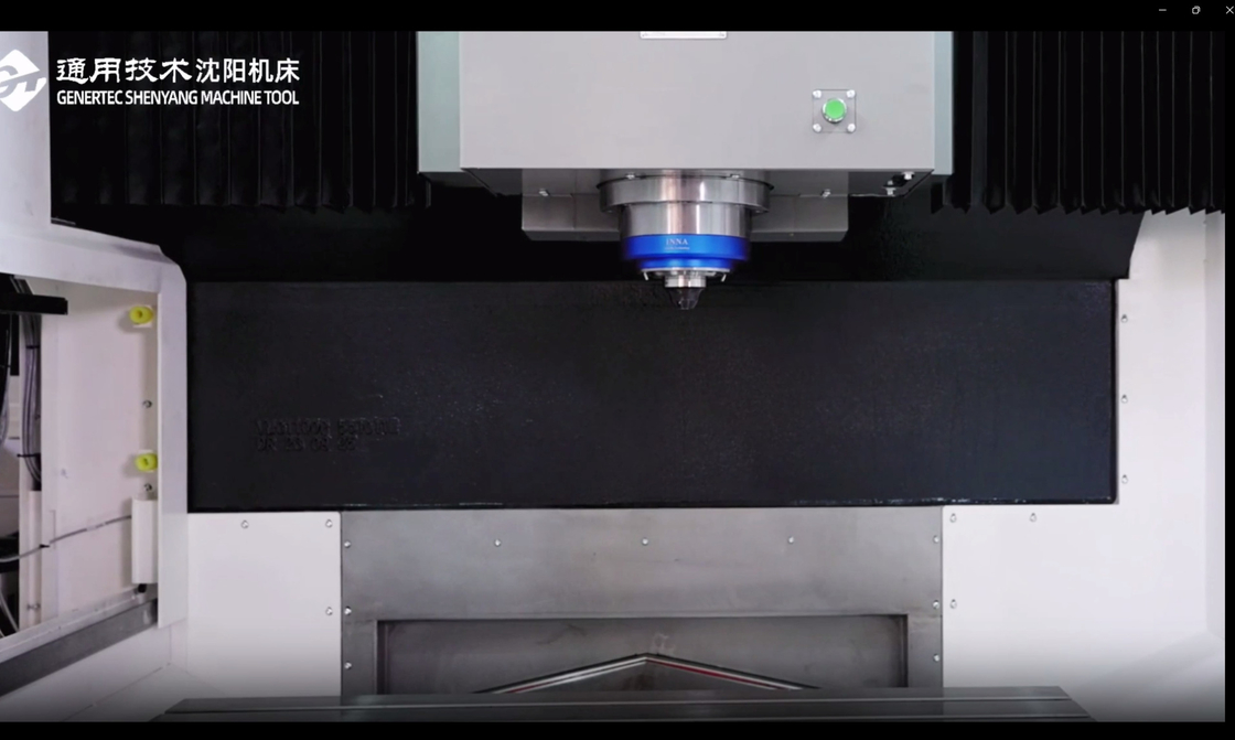 Centro de usinagem vertical VMC1100P Estrutura do quadro de pórtico de alta rigidez 4 eixos Máquina de fresagem CNC
