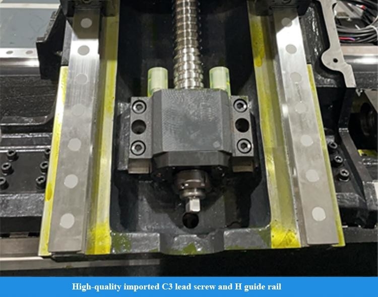 Centro de torneamento CNC horizontal HTC30Hm BMT55 12 estações Power Turret Servo Tailstock Centro de torneamento com eixo Y