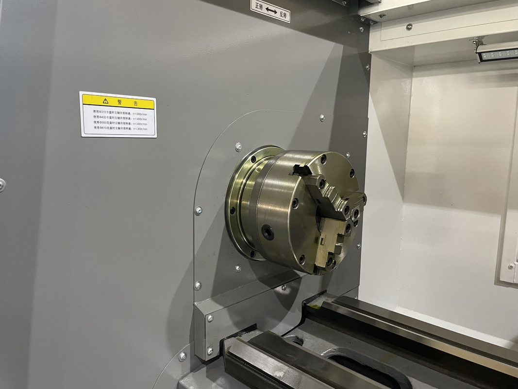 Torno CNC de bancada horizontal para serviço pesado, série CAK63, para usinagem de metal