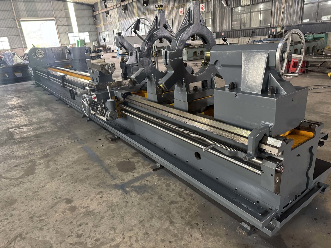 Torno pesado para peças metálicas grandes CQW61100F Torno pesado de corte de grande balanço