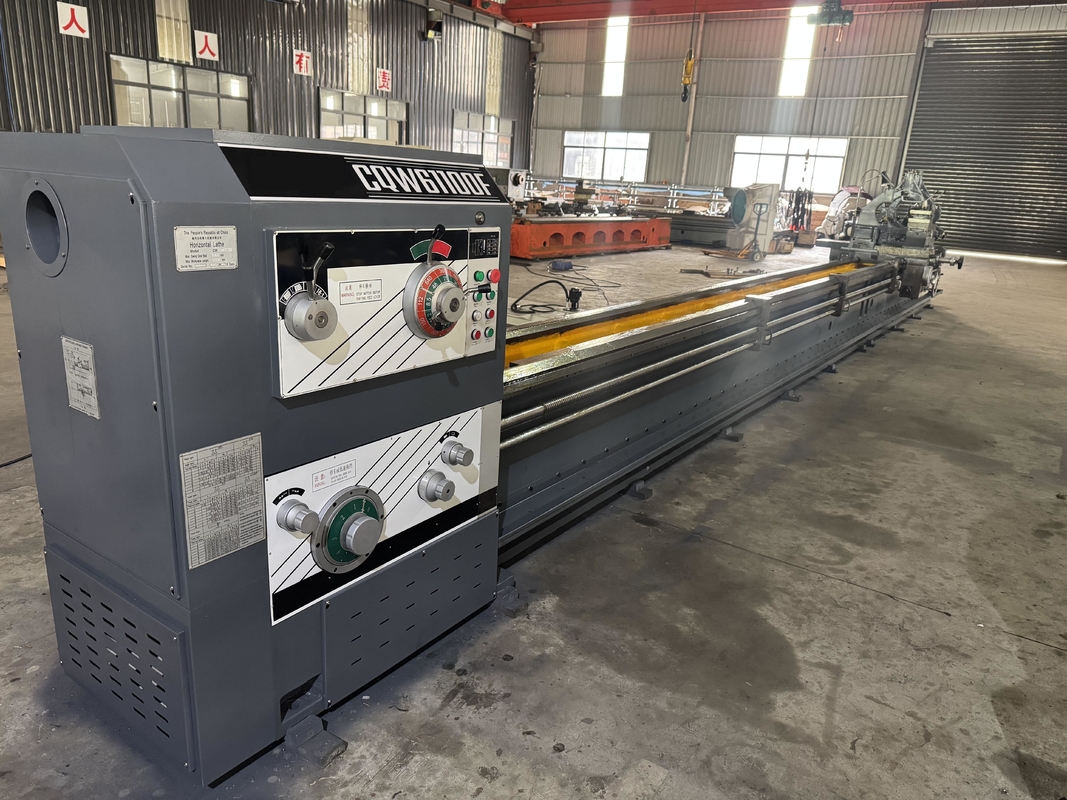Tornos CNC de Precisão para Trabalho Pesado para Torneamento de Grande Diâmetro CQW61110F Tornos Mecânicos