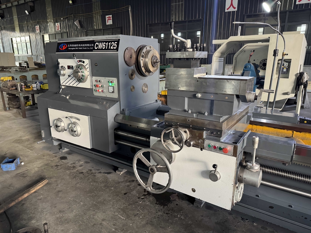 Torno Mecânico Robusto CW61125 com Furo do Eixo-Árvore Grande de 130mm Torno Horizontal Ordinário