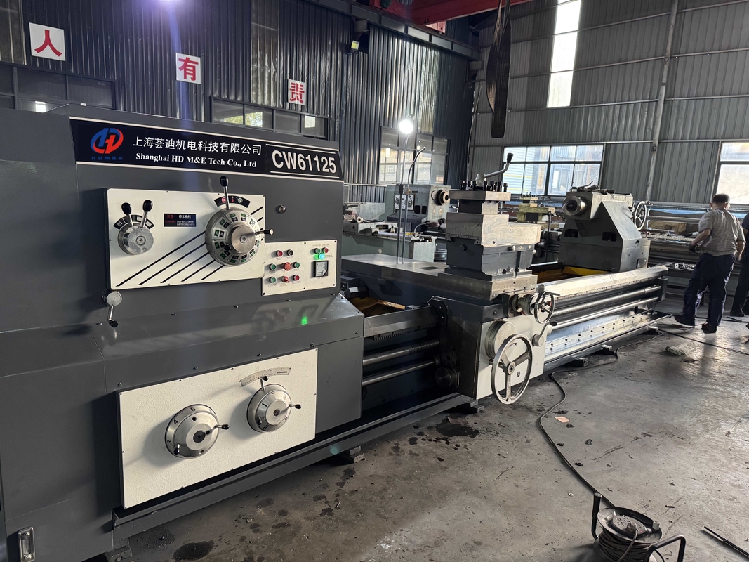 Torno Mecânico Robusto CW61125 com Furo do Eixo-Árvore Grande de 130mm Torno Horizontal Ordinário