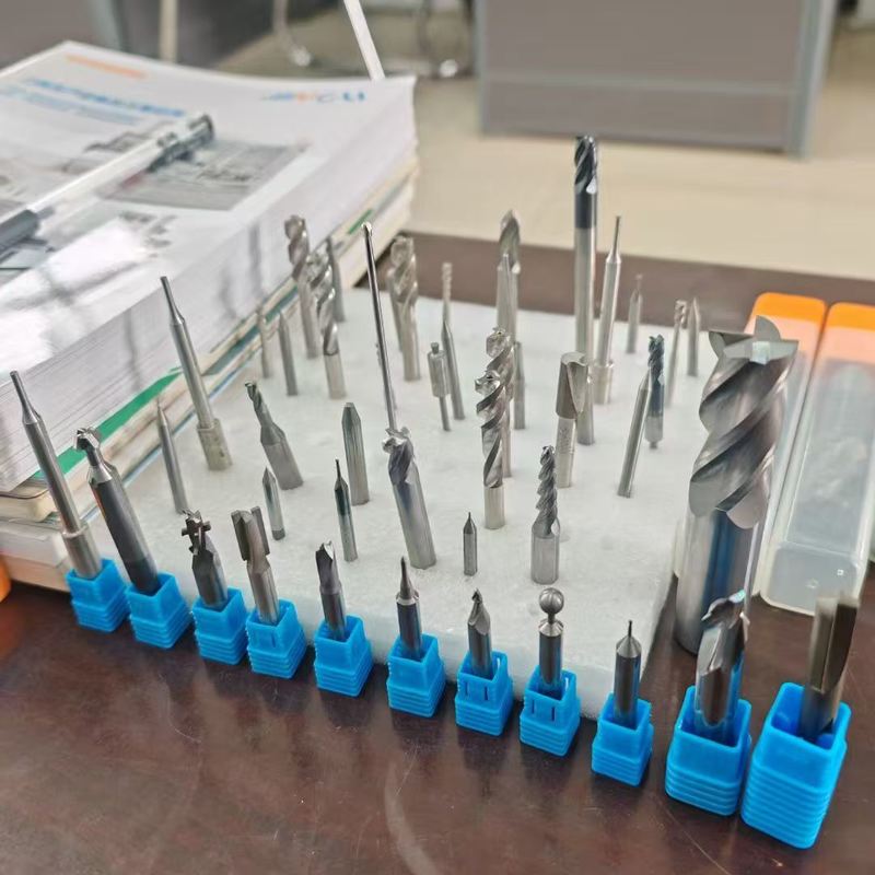 Máquina de Afiação de Ferramentas CNC de 5 eixos de alta precisão MG80 Máquina de Afiação de Ferramentas de Cinco eixos