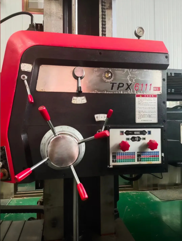TPX6111B Máquina de perforação de fresagem CNC de alta qualidade