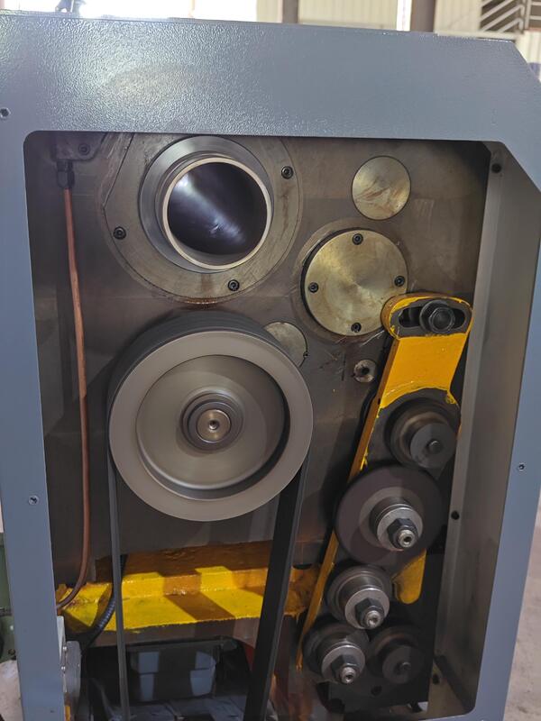 Torno de serviço pesado de 15m CW61125 com furo de fuso grande de 130mm, torno horizontal potente