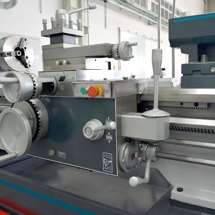 26 - máquina de gerencio CDS6166C CDS6266C do torno do metal de 1700 RPM para o trabalho do metal