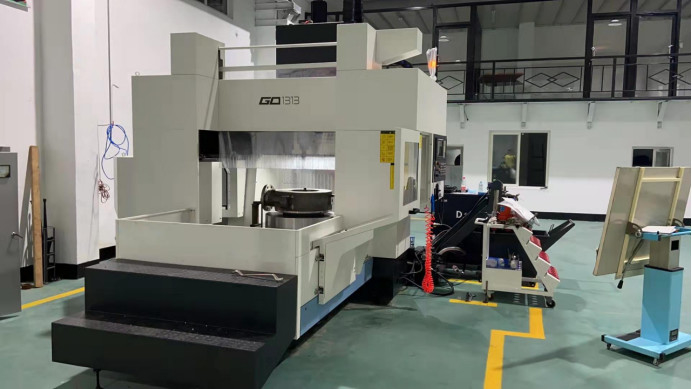 Tipo formulário de trituração de furo BT50 do pórtico GD1313 da ferramenta do centro fazendo à máquina do CNC